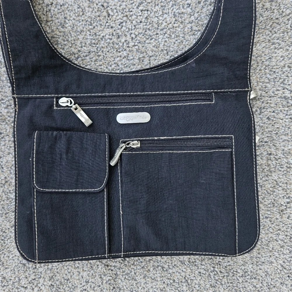 TWO Baggallini Nylon Crossbody Black Shoulder Bags Purse Organizer LOTS POCKETS
